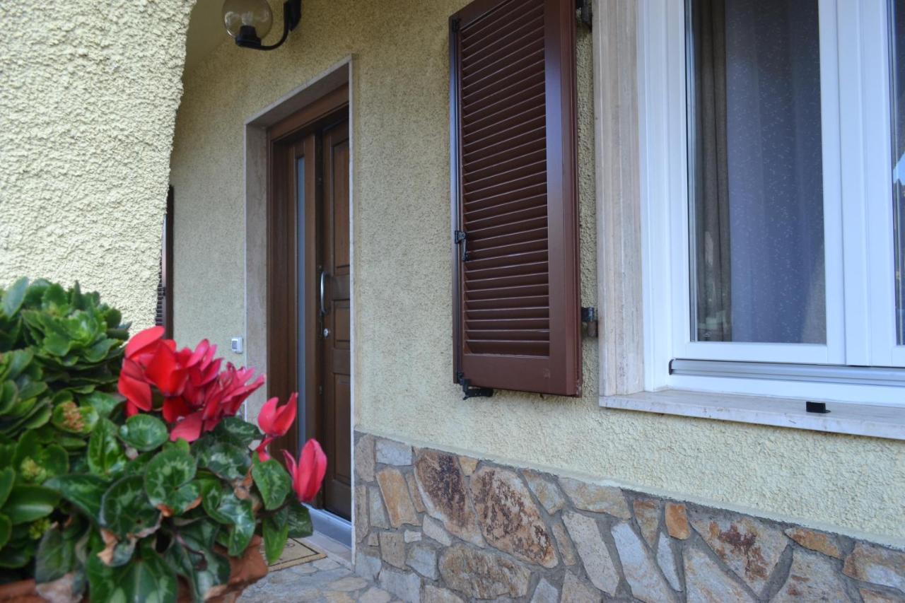 Etesia Bed & Breakfast Olbia Bagian luar foto