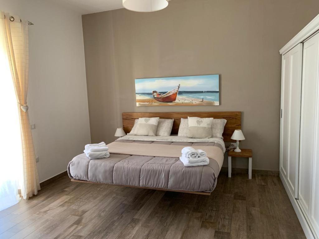 Etesia Bed & Breakfast Olbia Bagian luar foto