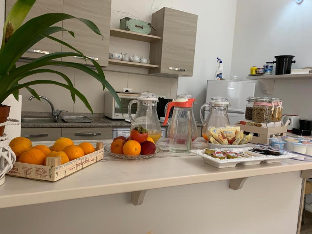 Etesia Bed & Breakfast Olbia Bagian luar foto